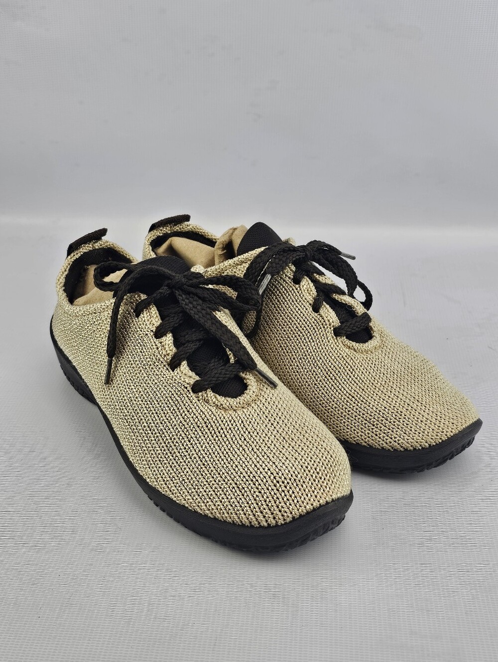 Arcopedico LS Vegan Knit Casual Oxford Walking Shoe Beige Women's Size 38 / 7.5